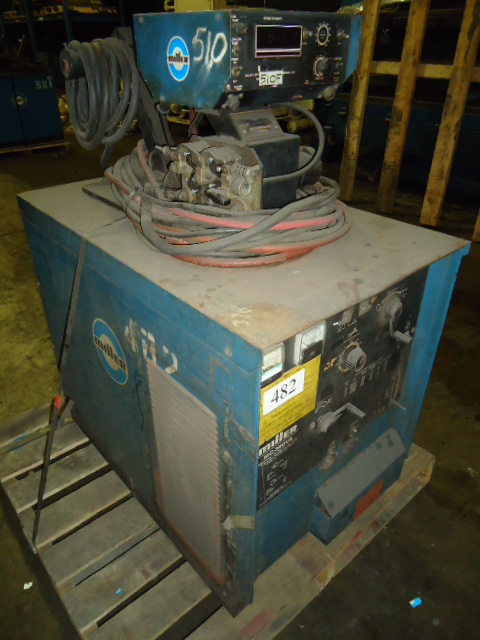 1984 MC-300VS CONSTANT VOLTAGE DC ARC WELDING POWER SOURCE